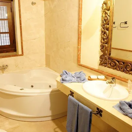 Oasis Casa Vieja Villa