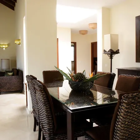 Oasis Casa Vieja * La Oliva