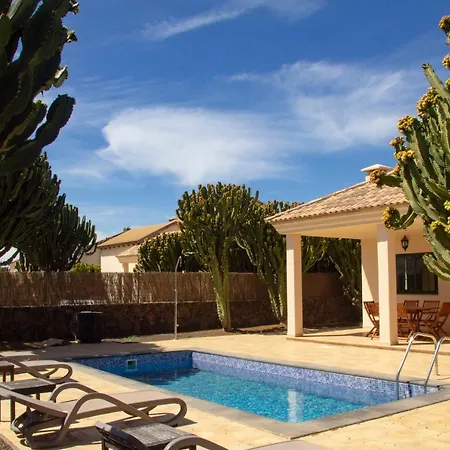 Oasis Casa Vieja Villa La Oliva